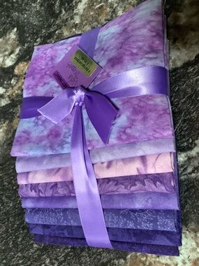 8 Fat quarters Sweet Treat Viola Dreams